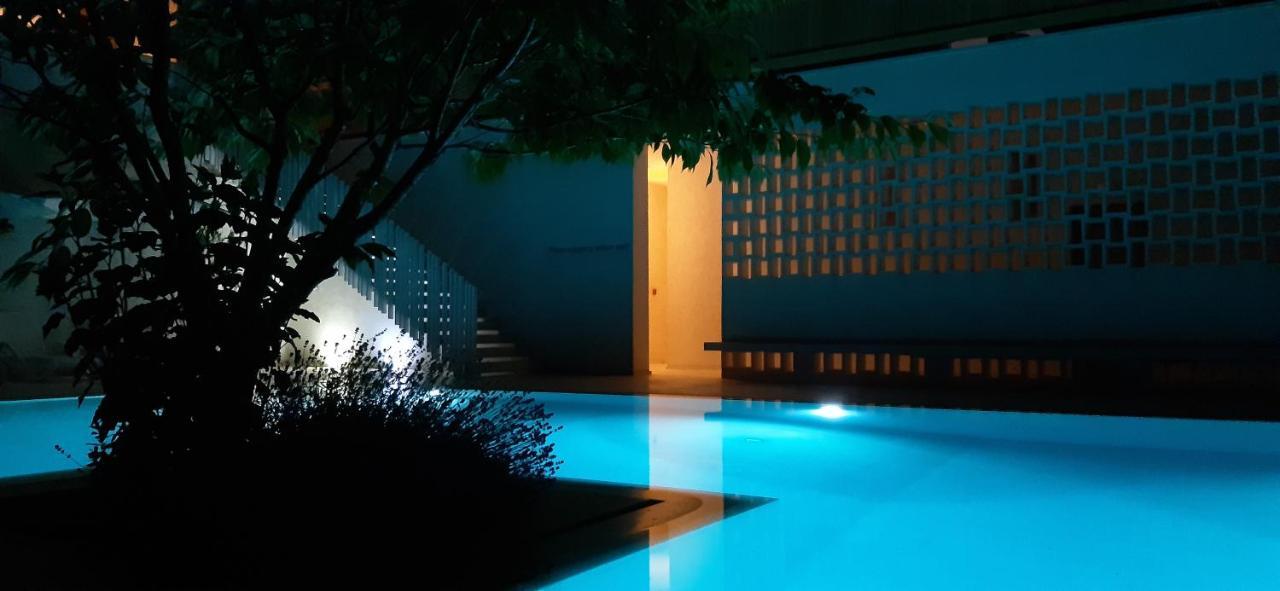 Hotel Gracanica ภายนอก รูปภาพ